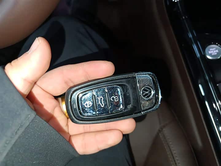 Фото 9 - Volkswagen Phideon