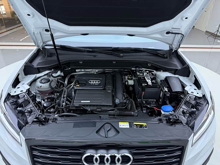 Фото 19 - Audi Q2L