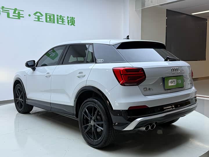 Фото 6 - Audi Q2L