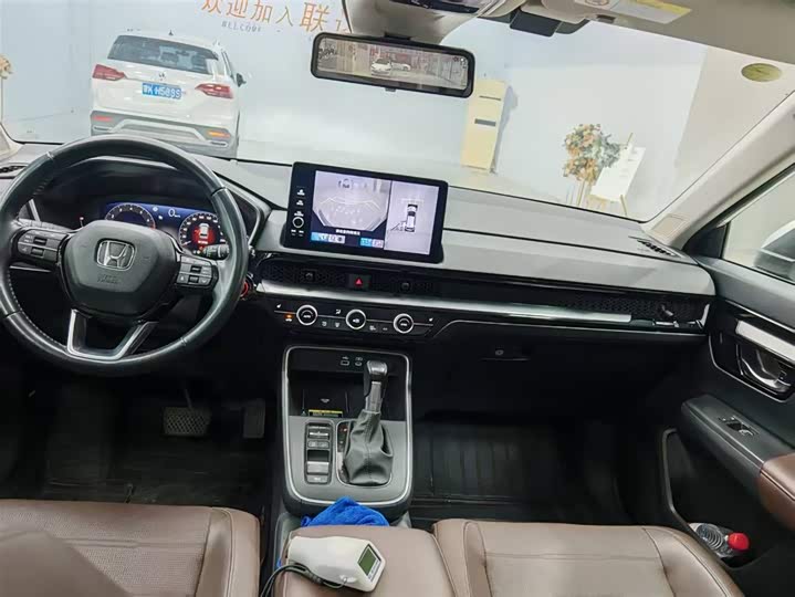 Фото 10 - Honda CR-V