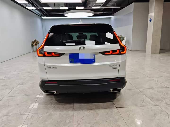 Фото 11 - Honda CR-V