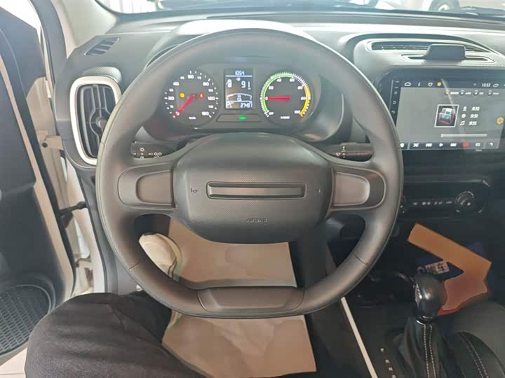 Фото 11 - Roewe Clever