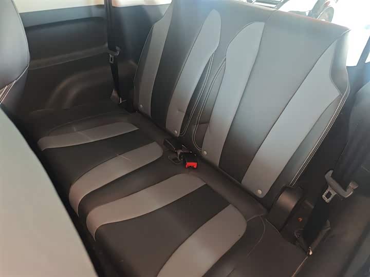 Фото 17 - Roewe Clever