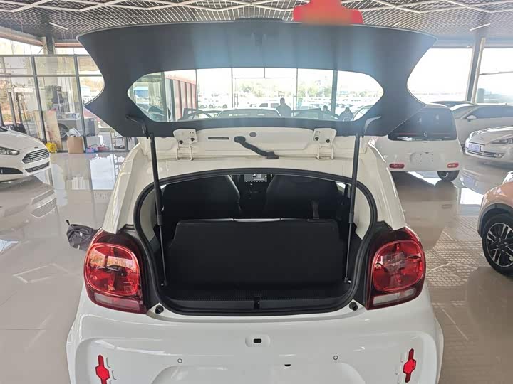 Фото 19 - Roewe Clever