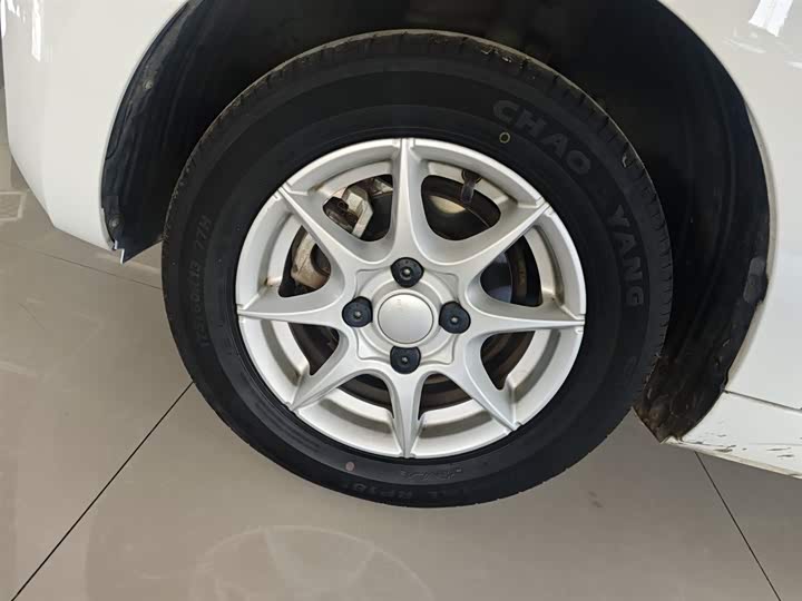 Фото 23 - Roewe Clever