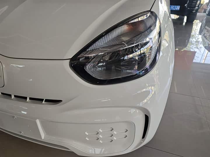 Фото 24 - Roewe Clever