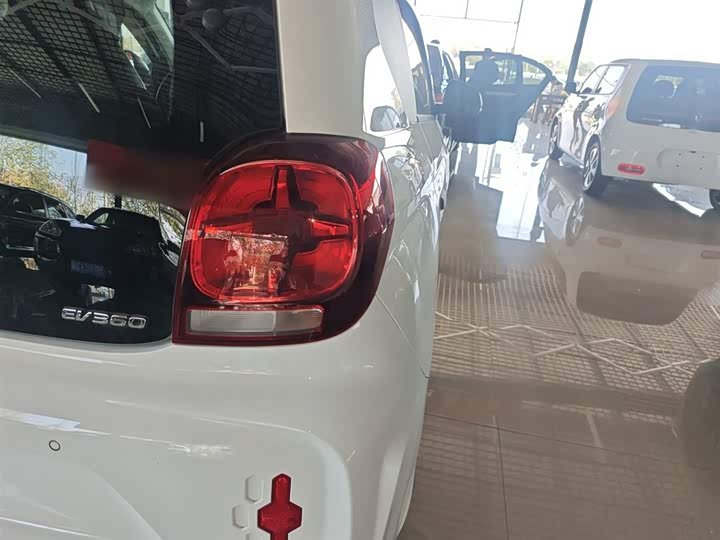 Фото 8 - Roewe Clever