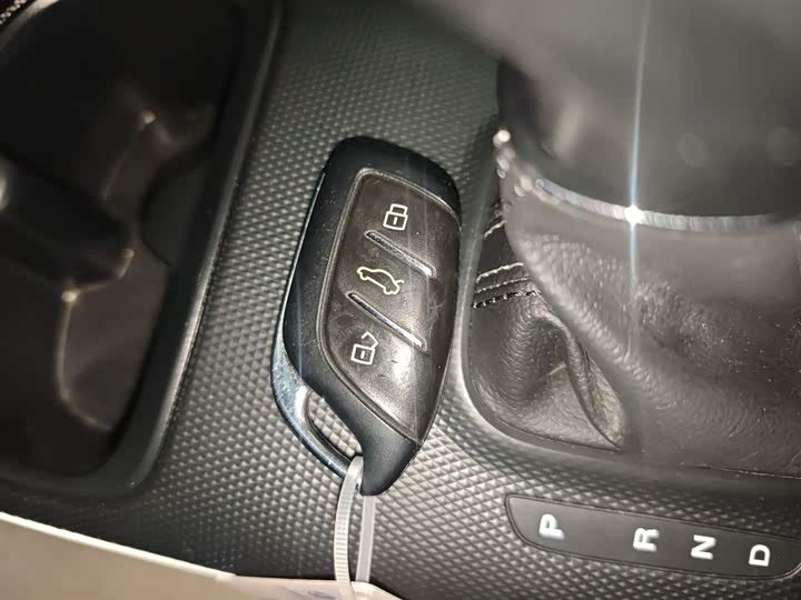 Фото 9 - Roewe Clever