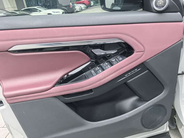 Фото 14 - Land Rover Range Rover Evoque L