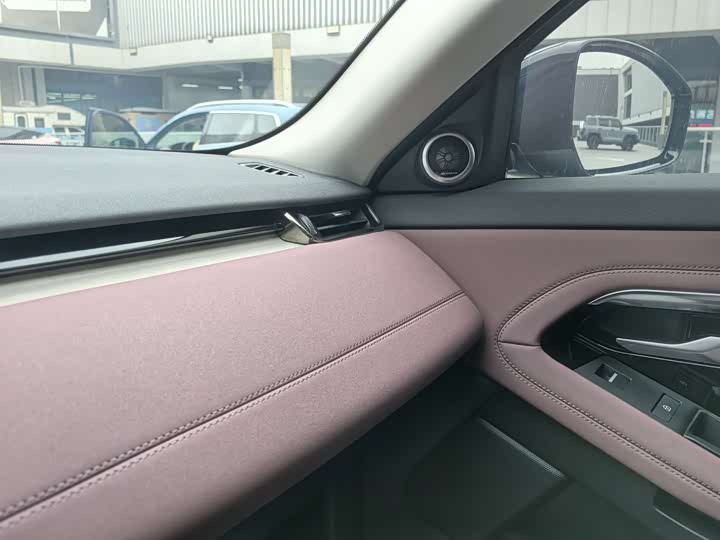 Фото 23 - Land Rover Range Rover Evoque L