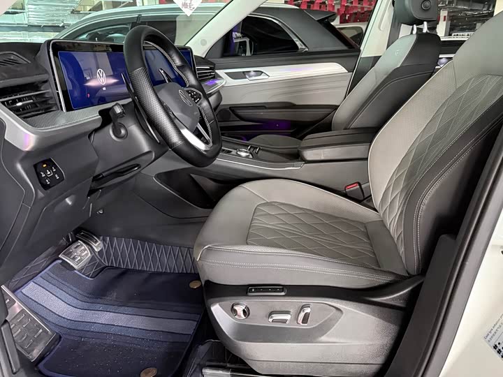 Фото 8 - Volkswagen Tavendor