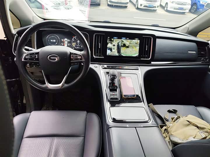 Фото 10 - GAC Trumpchi M8