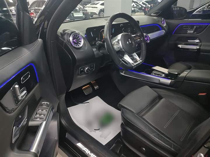 Фото 15 - Mercedes-Benz GLB-Class AMG