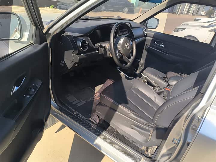 Фото 16 - Dongfeng Rich