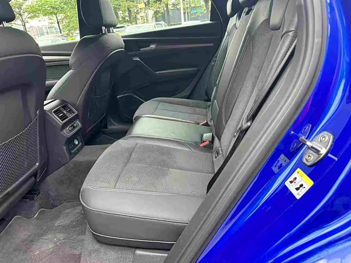 Фото 8 - Audi Q5L Sportback