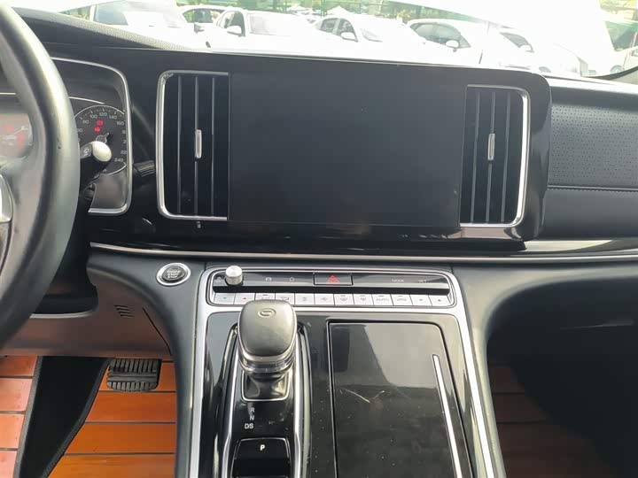 Фото 13 - GAC Trumpchi M8