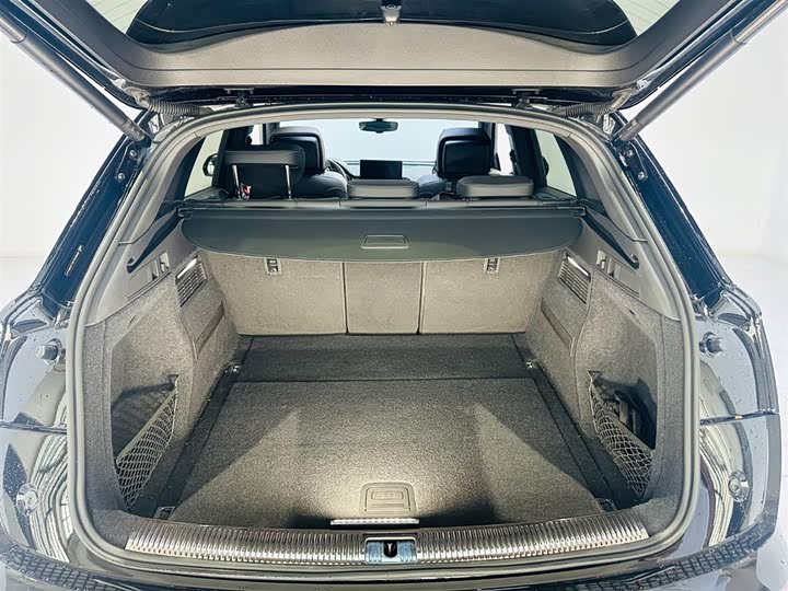 Фото 6 - Audi Q5L