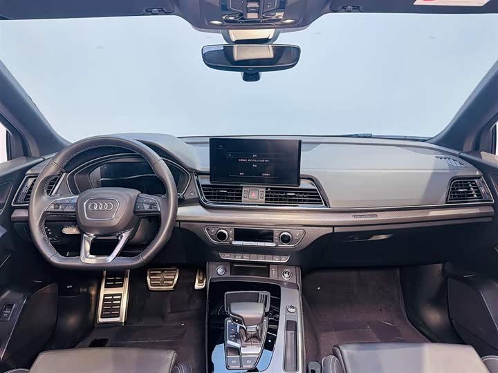 Фото 7 - Audi Q5L