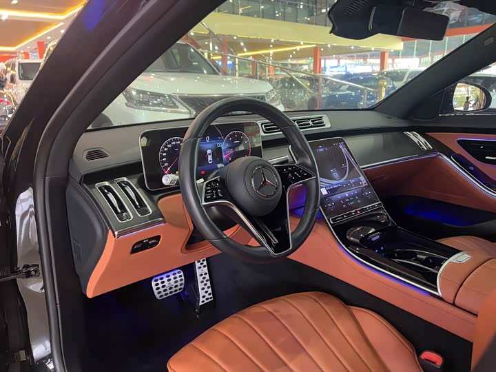 Фото 7 - Mercedes-Benz S-Class