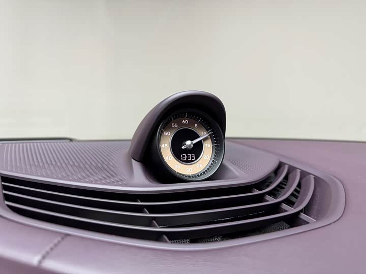 Фото 3 - Porsche Taycan