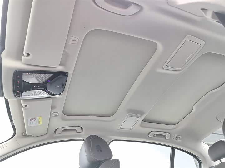 Фото 14 - BMW 5 Series