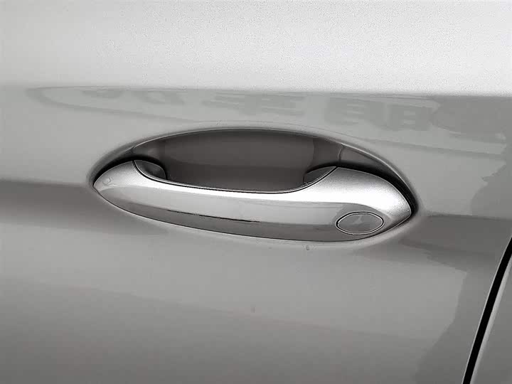 Фото 18 - BMW 5 Series