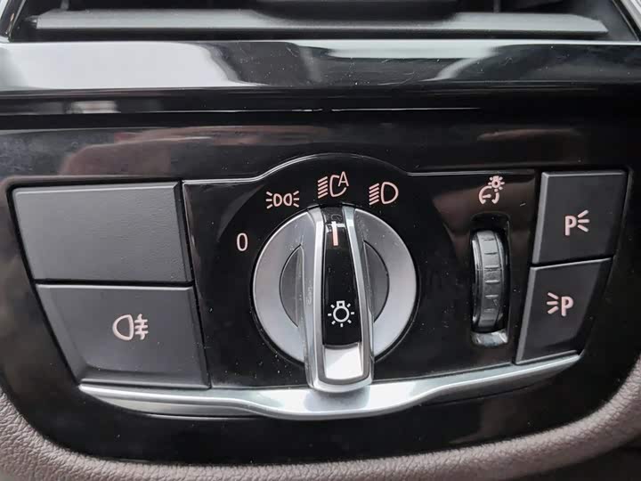 Фото 21 - BMW 5 Series