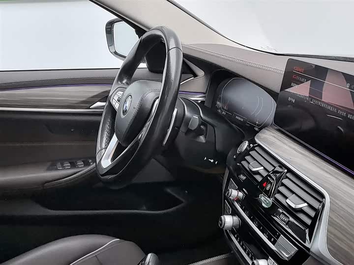 Фото 22 - BMW 5 Series