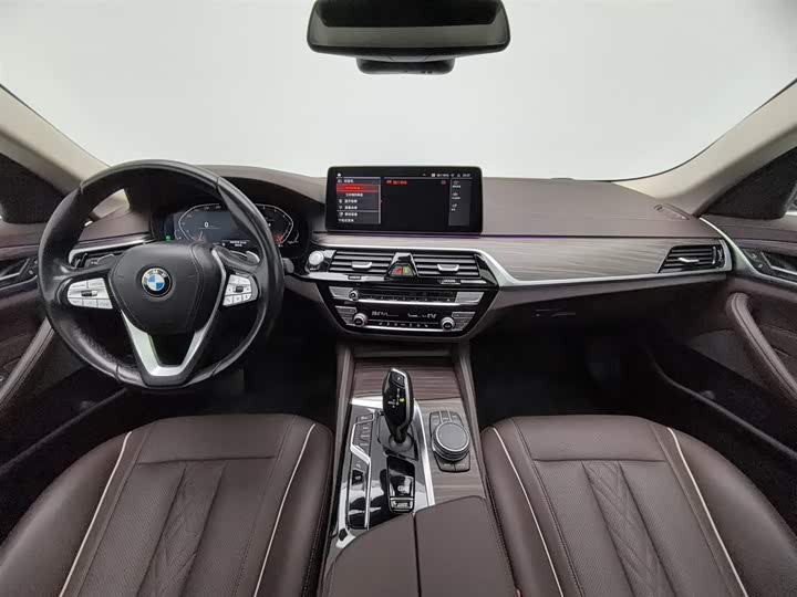 Фото 5 - BMW 5 Series