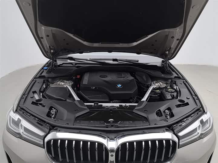 Фото 6 - BMW 5 Series