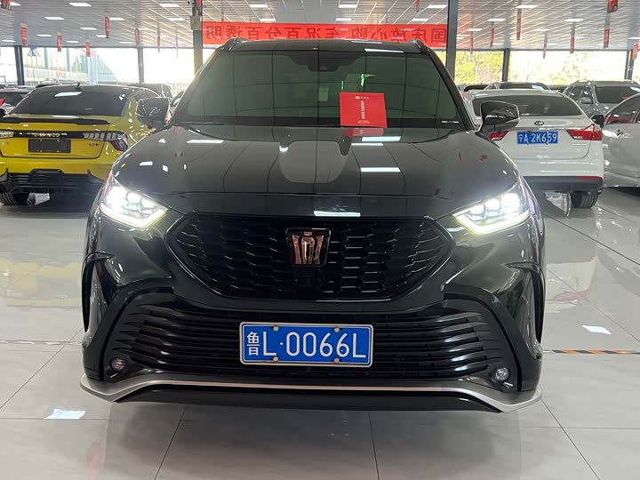 Фото 2 - Toyota Crown Kluger