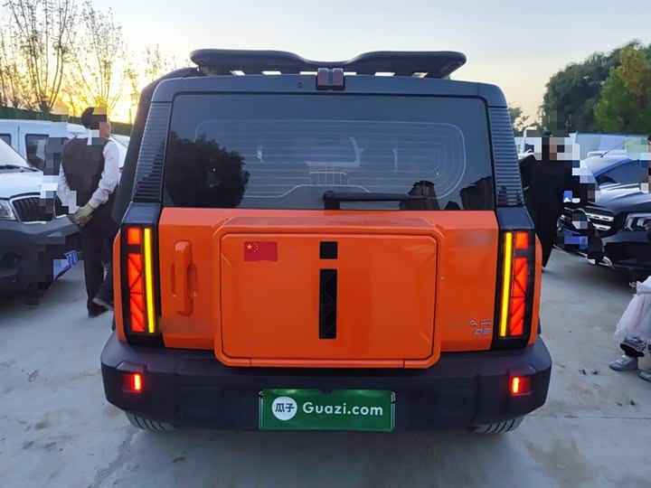 Фото 6 - Chery iCar 03