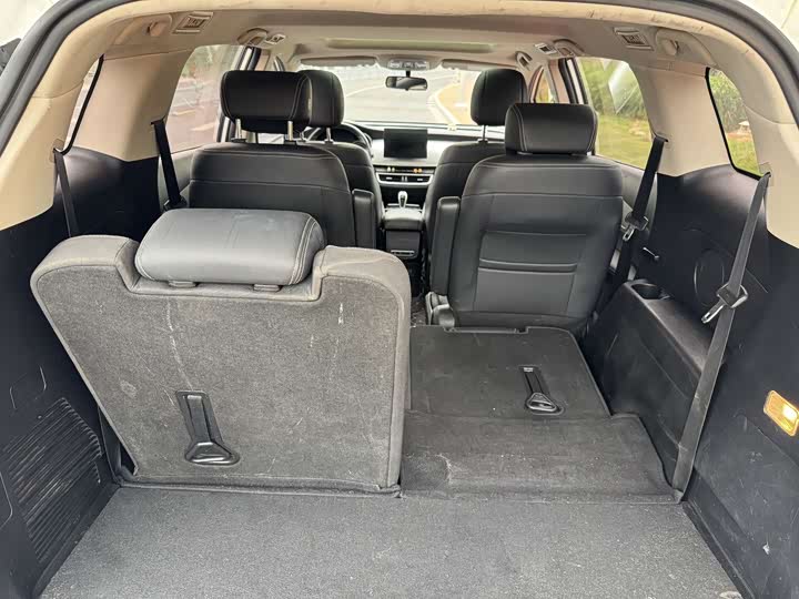 Фото 13 - BYD Song Max