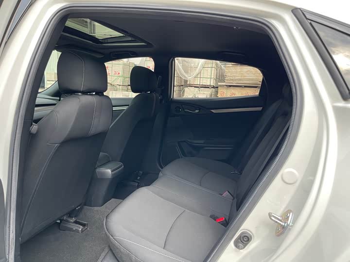 Фото 7 - Honda Civic