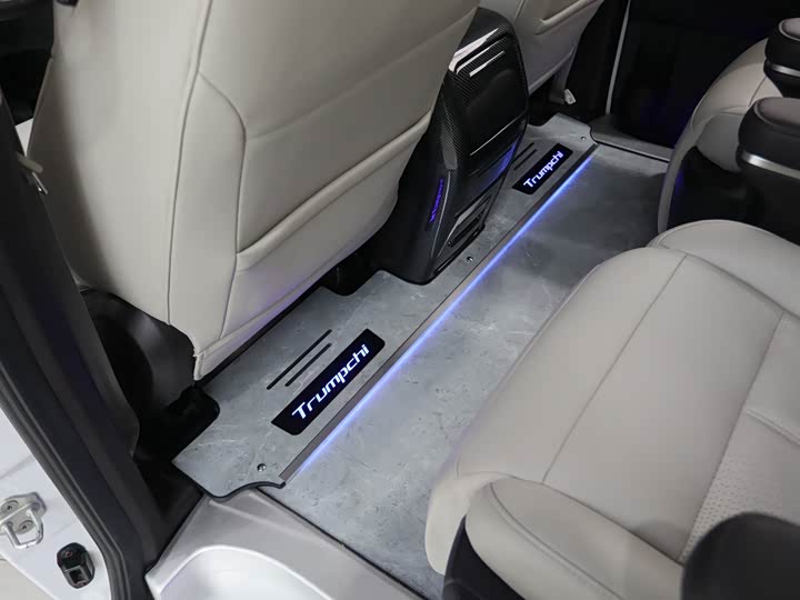 Фото 15 - GAC Trumpchi M8