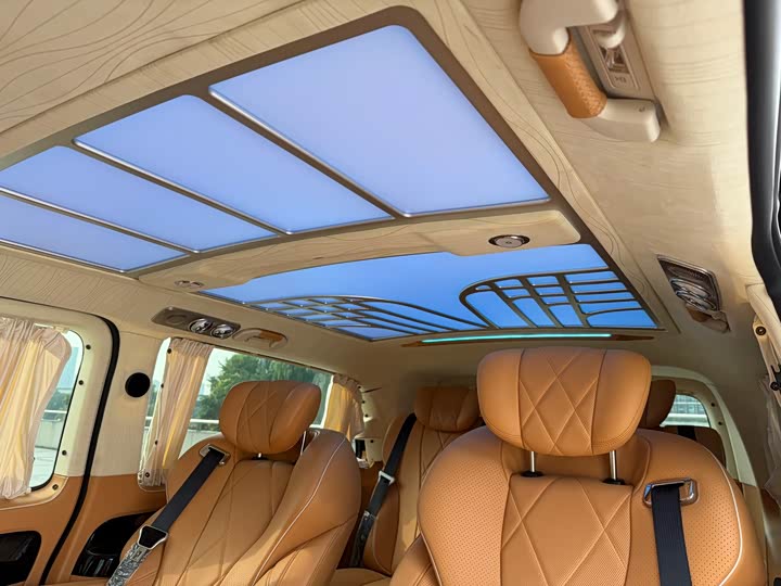 Фото 18 - Mercedes-Benz Vito