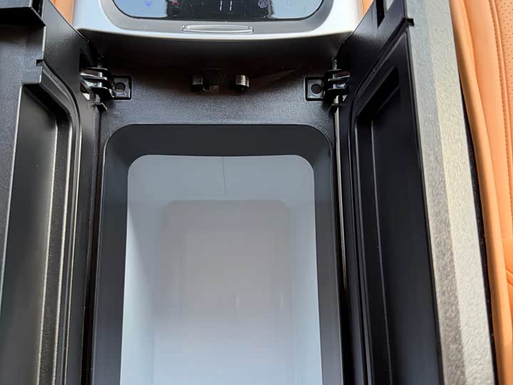 Фото 23 - Mercedes-Benz Vito