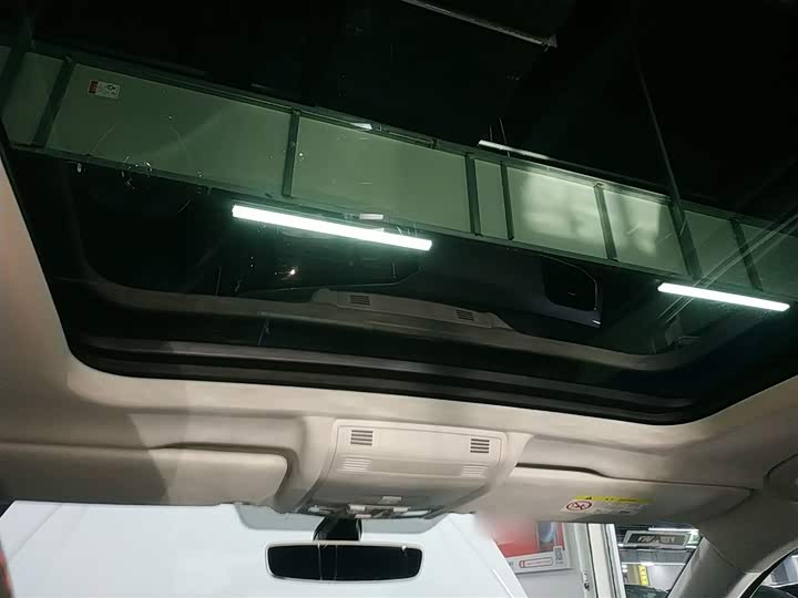 Фото 18 - Volkswagen Tayron