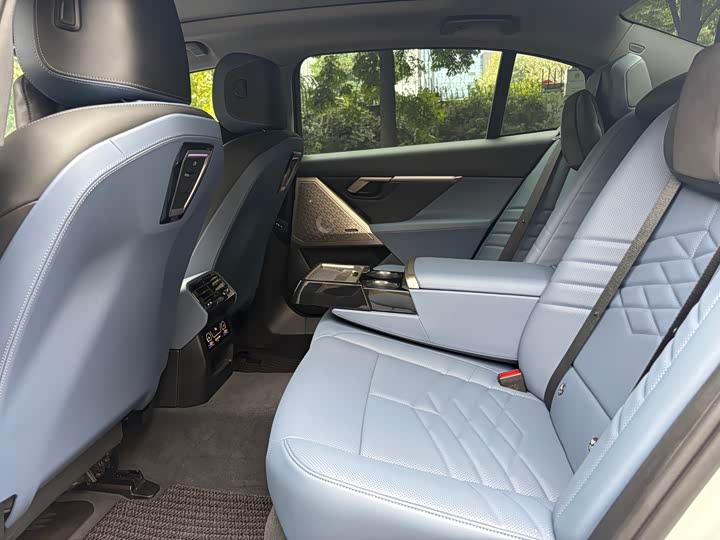 Фото 11 - BMW 5 Series