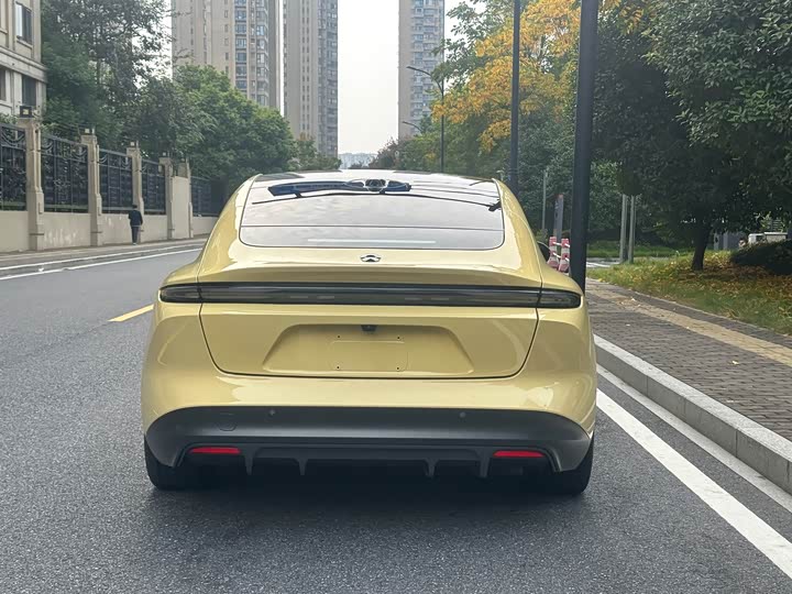 Фото 12 - Nio ET5