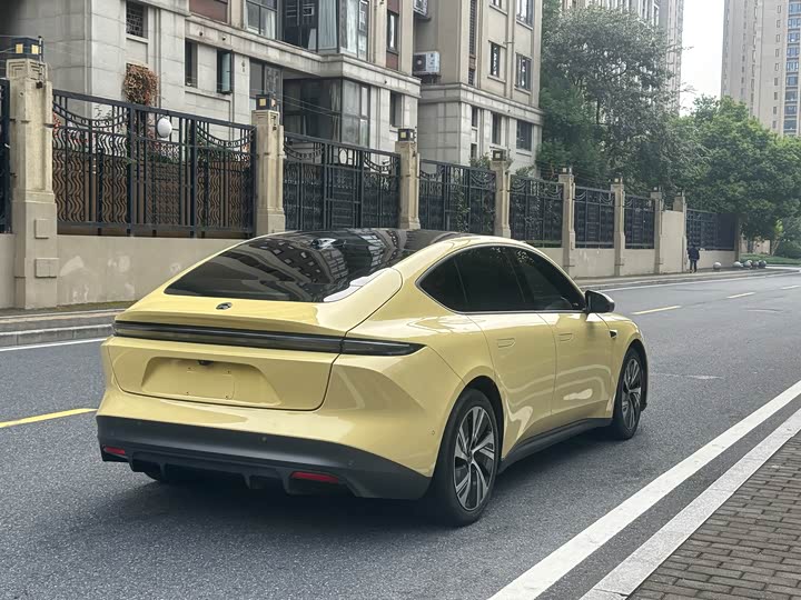 Фото 13 - Nio ET5