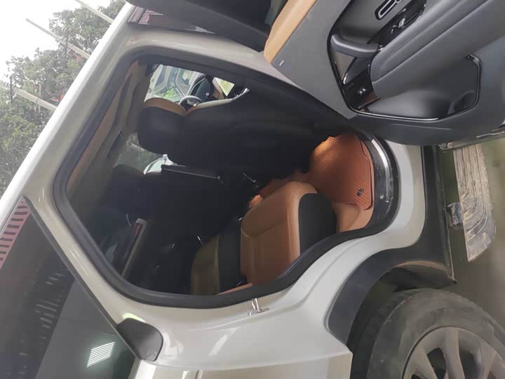 Фото 13 - Land Rover Range Rover Sport