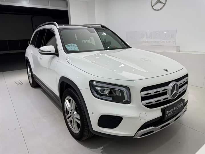 Фото 12 - Mercedes-Benz GLB-Class