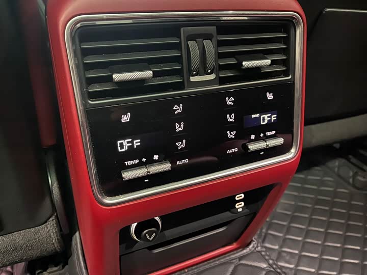 Фото 18 - Porsche Cayenne