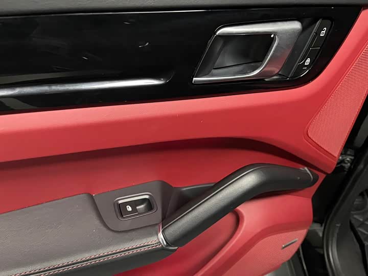 Фото 20 - Porsche Cayenne