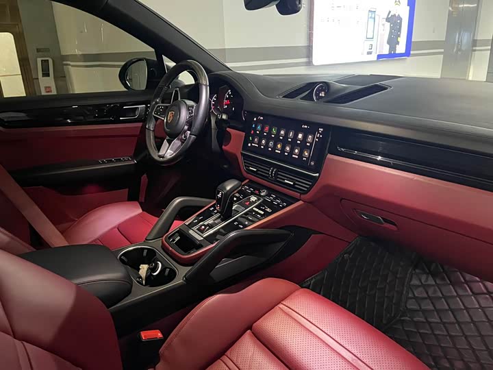 Фото 22 - Porsche Cayenne