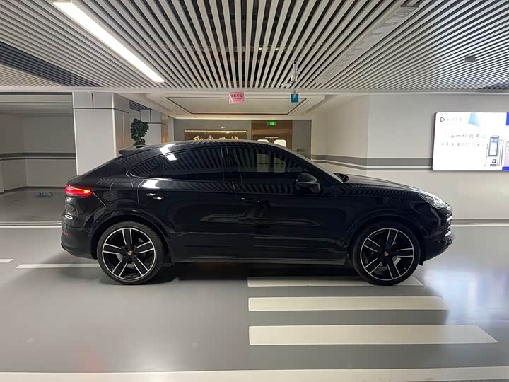 Фото 26 - Porsche Cayenne