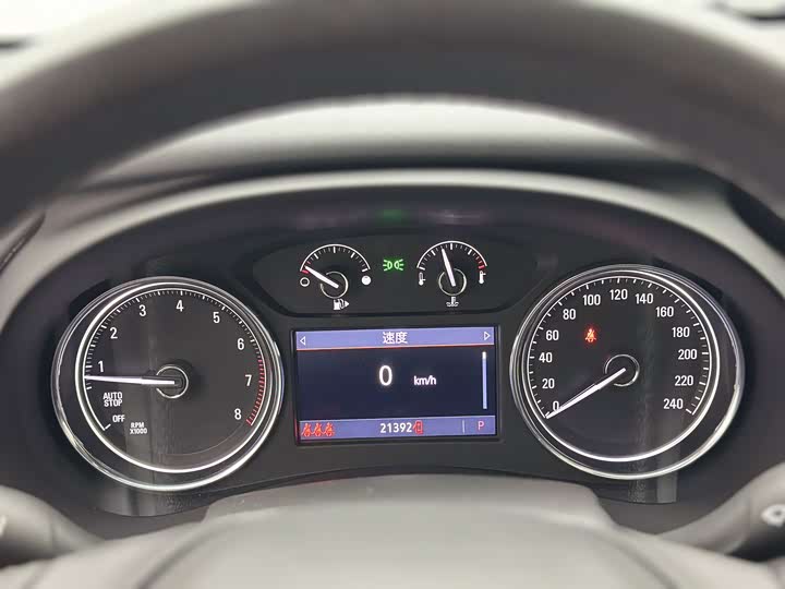 Фото 10 - Buick LaCrosse