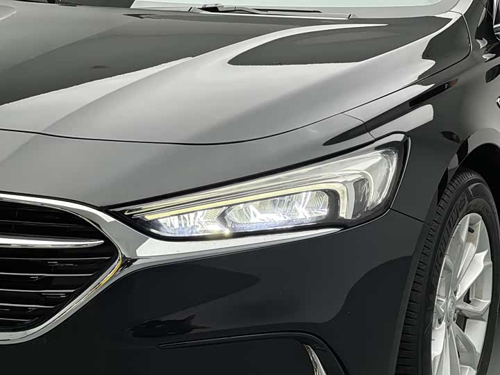 Фото 6 - Buick LaCrosse