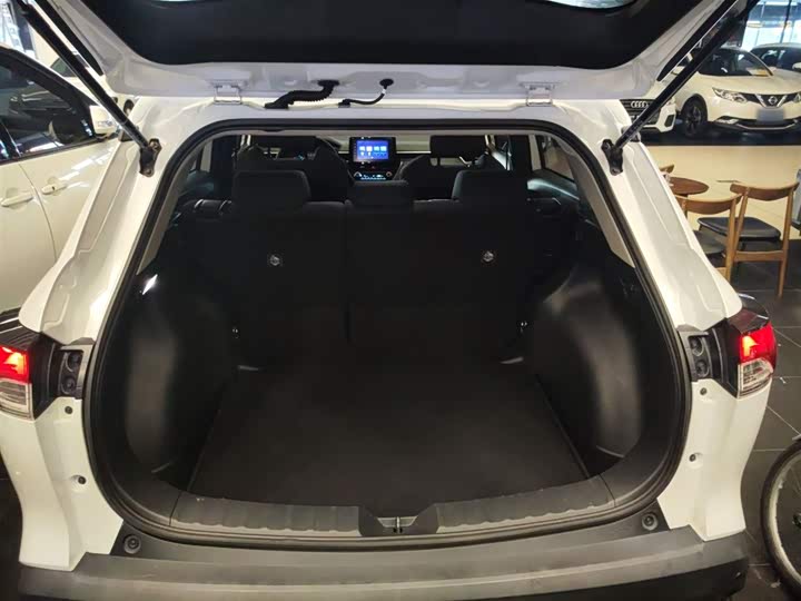 Фото 19 - Toyota Frontlander